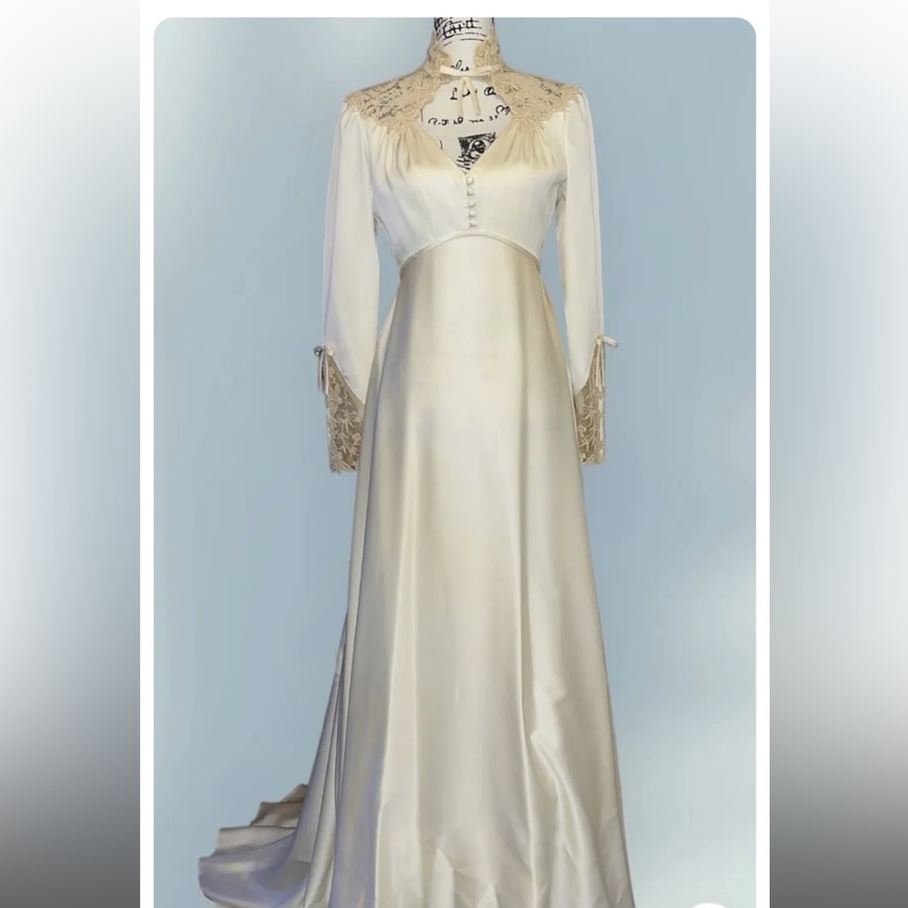 Vintage Wedding Dress